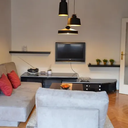 Apartment In The Heart Of The City *